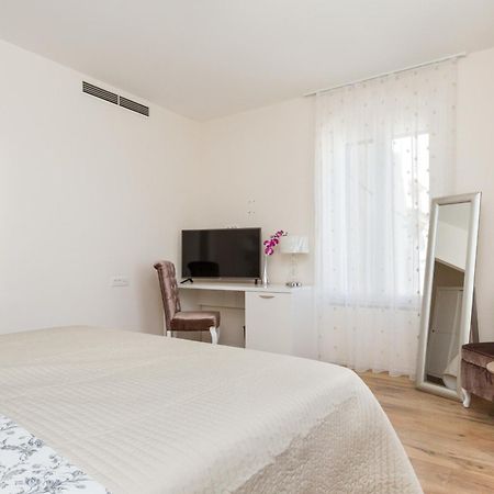 Spalatum Boutique Suites Сплит Стая снимка