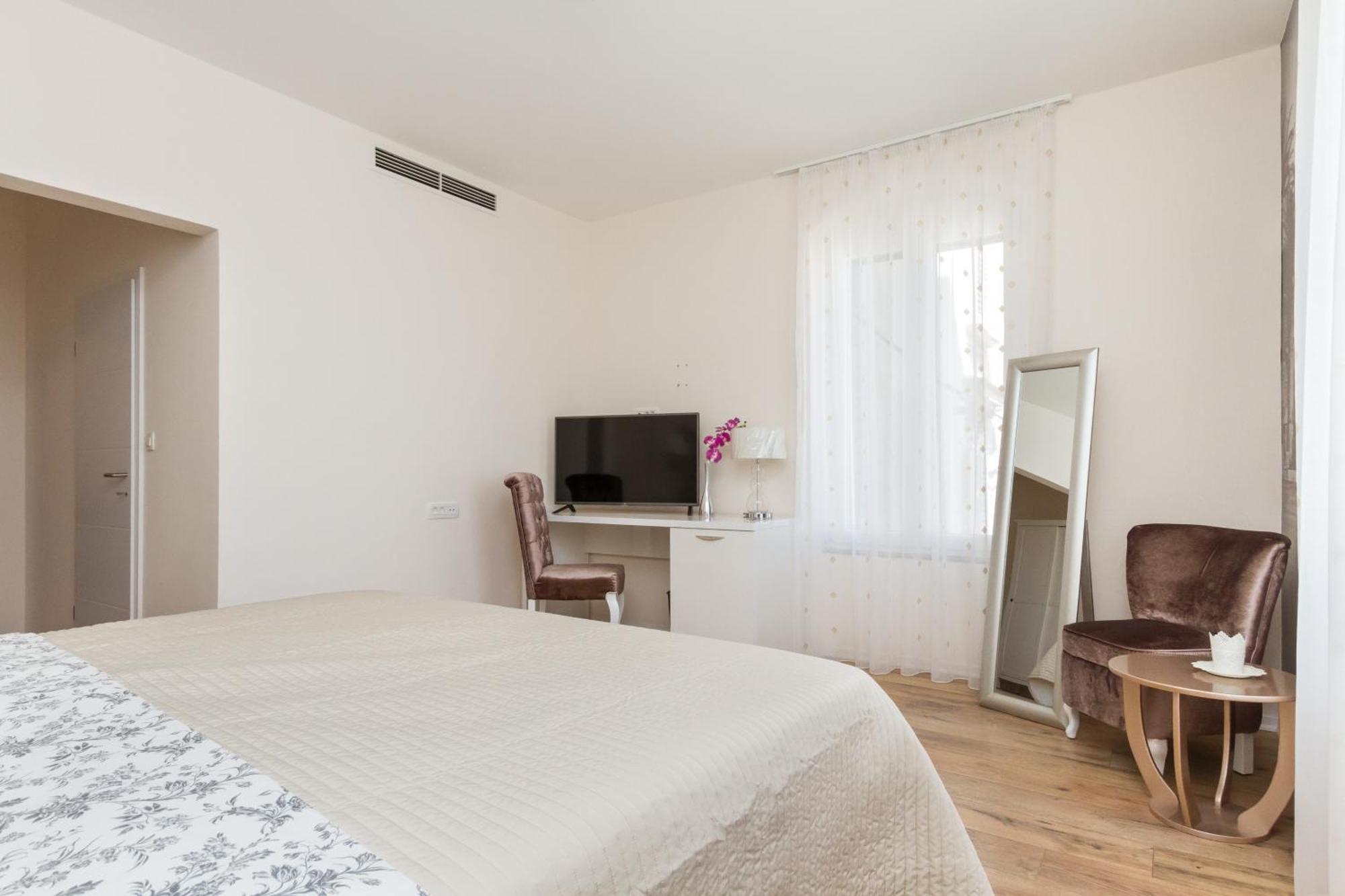 Spalatum Boutique Suites Сплит Стая снимка